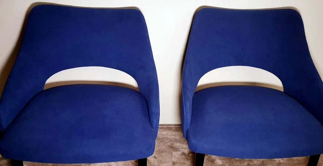 Coppia di poltrone in alcantara blu nello stile di Guglielmo Ulrich, anni '50 4