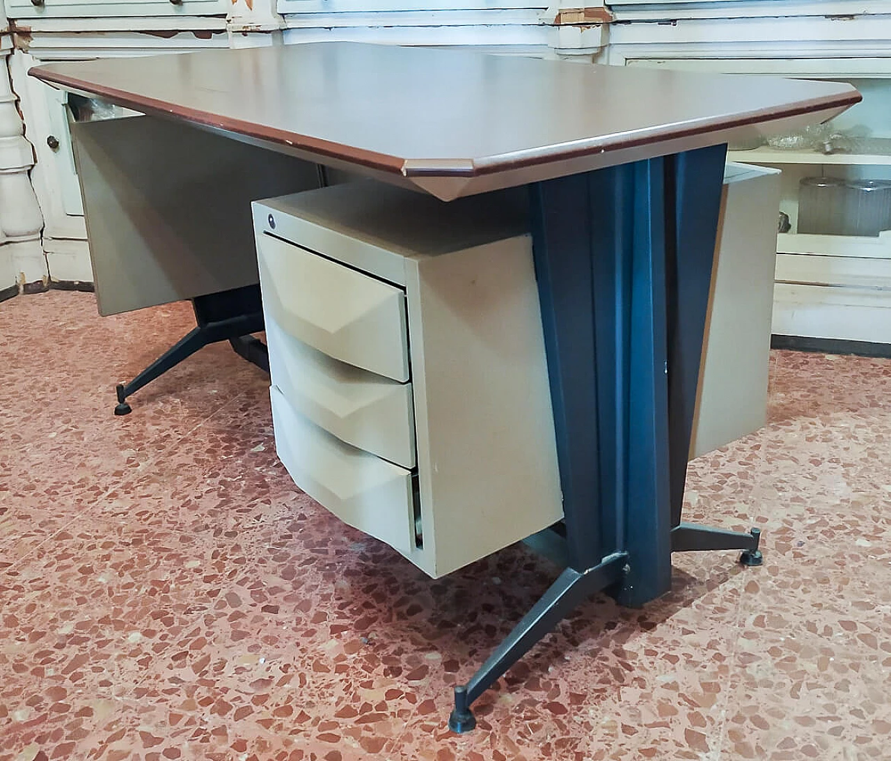 Metal desk with leatherette top by Olivetti, 1950s 2