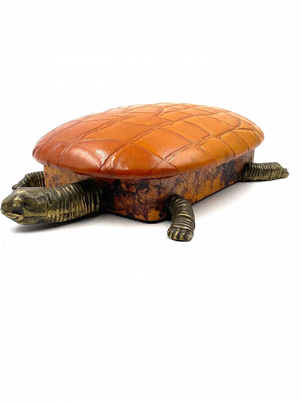 Portagioie a forma di tartaruga in pelle e bronzo, anni '50 31