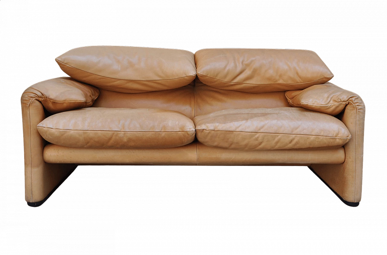 Maralunga two-seater sofa by Vico Magistretti for Cassina, 1970s 7