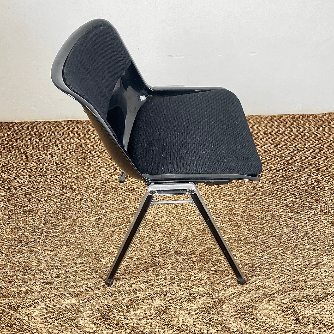 Black Modus chair by Osvaldo Borsani for Tecno, 1970s 13