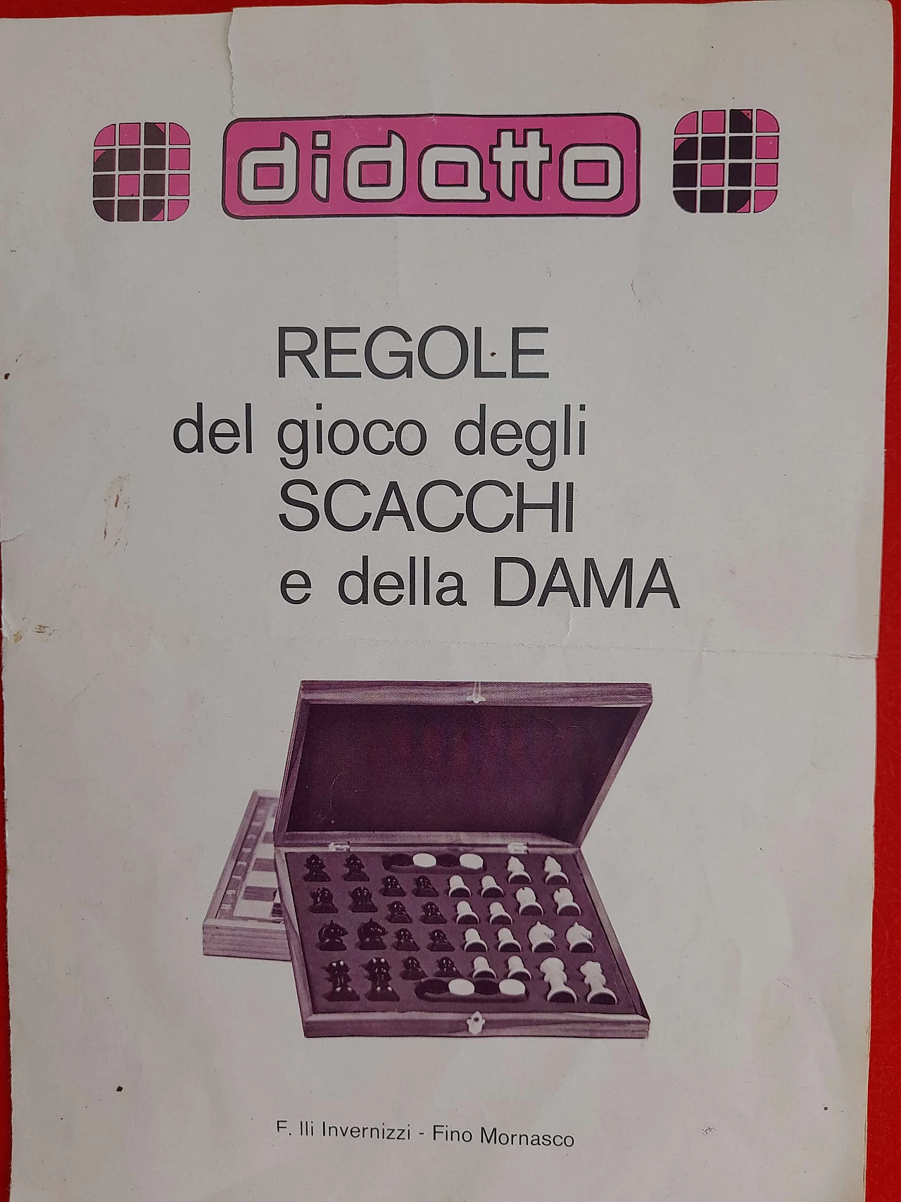Scacchiera in pelle con pedine per dama e pezzi per scacchi, anni '80 7