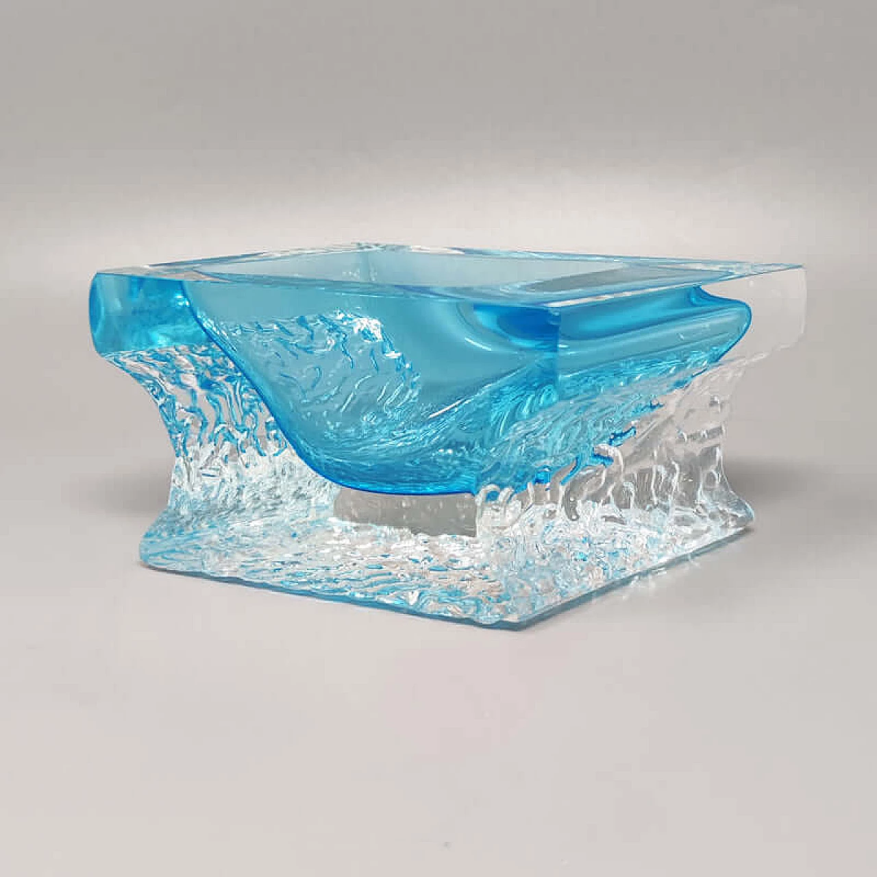 Light blue Murano glass ashtray by Flavio Poli for Seguso, 1960s 3