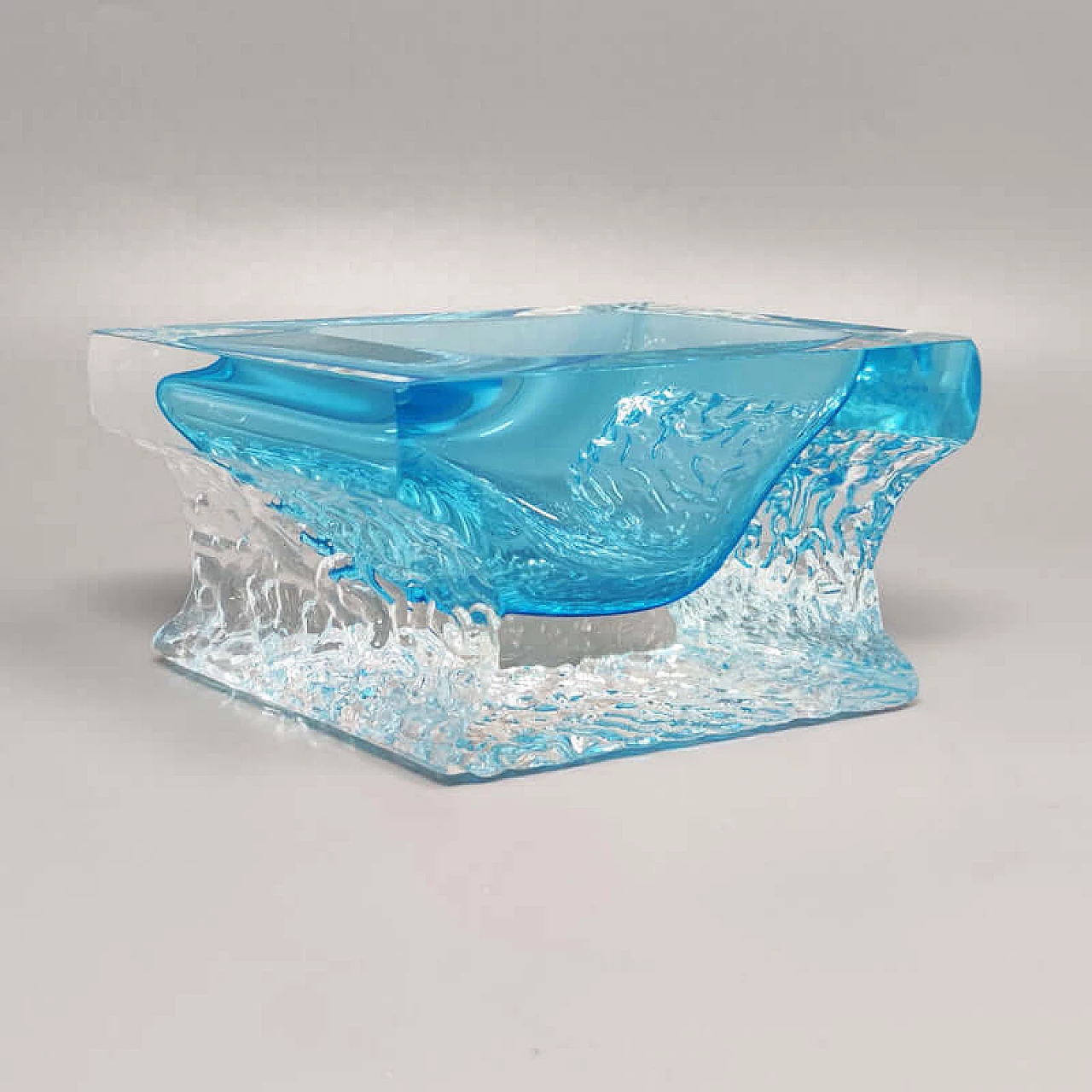 Light blue Murano glass ashtray by Flavio Poli for Seguso, 1960s 4