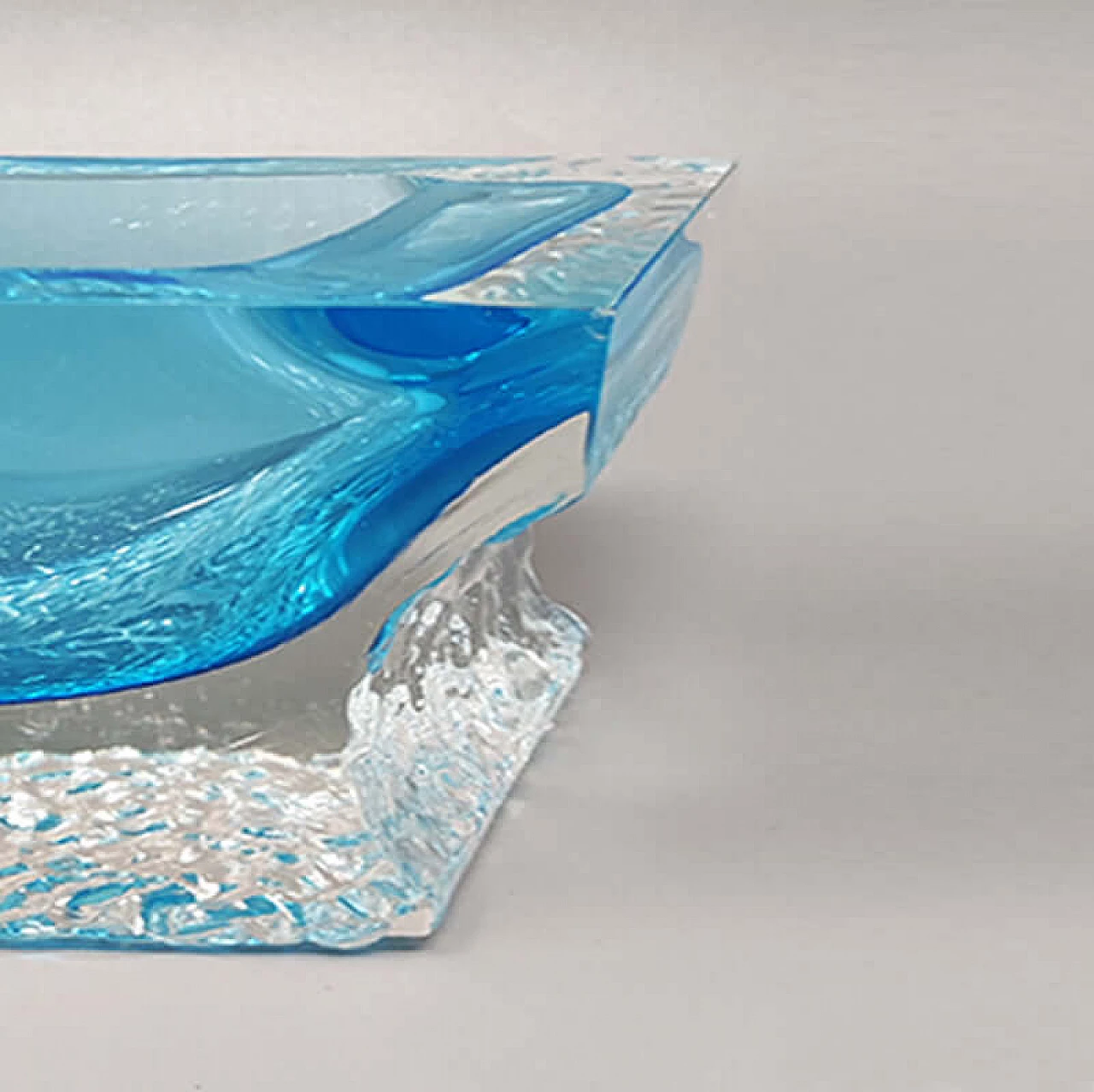 Light blue Murano glass ashtray by Flavio Poli for Seguso, 1960s 7