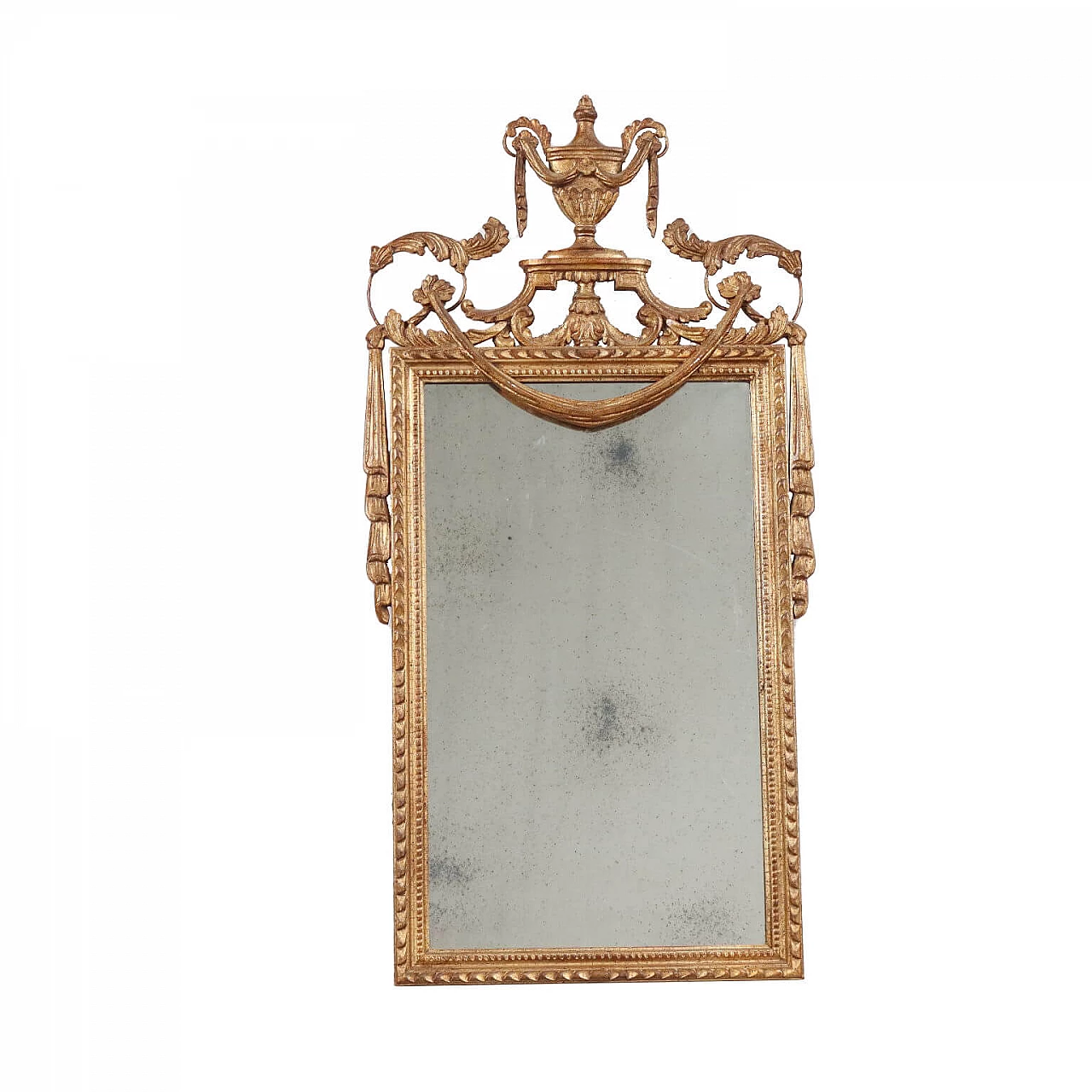 Specchio in stile neoclassico in legno intagliato e dorato 1