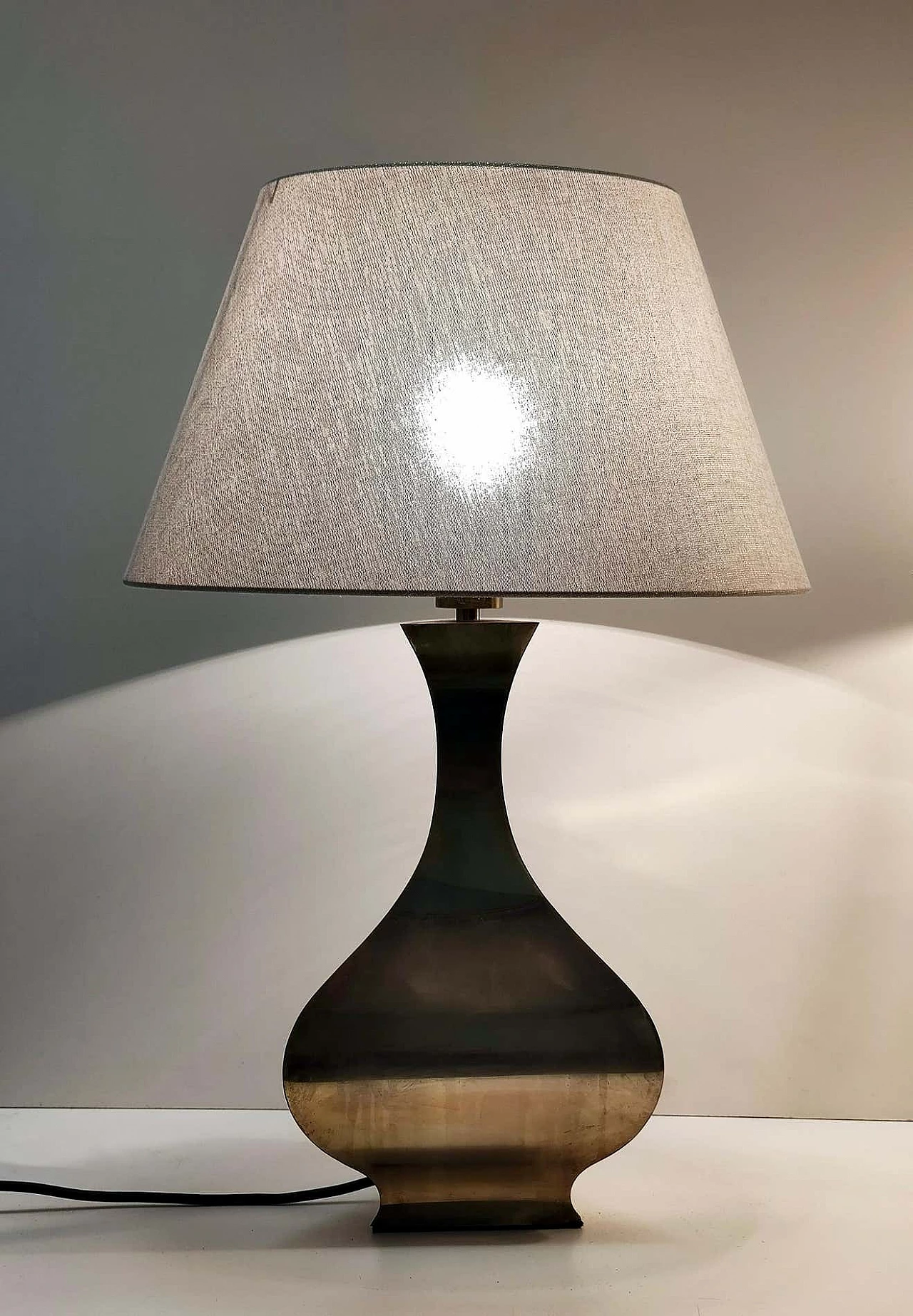 Coppia di lampade da tavolo in ottone di Montagna Grillo e Tonello, anni '70 2