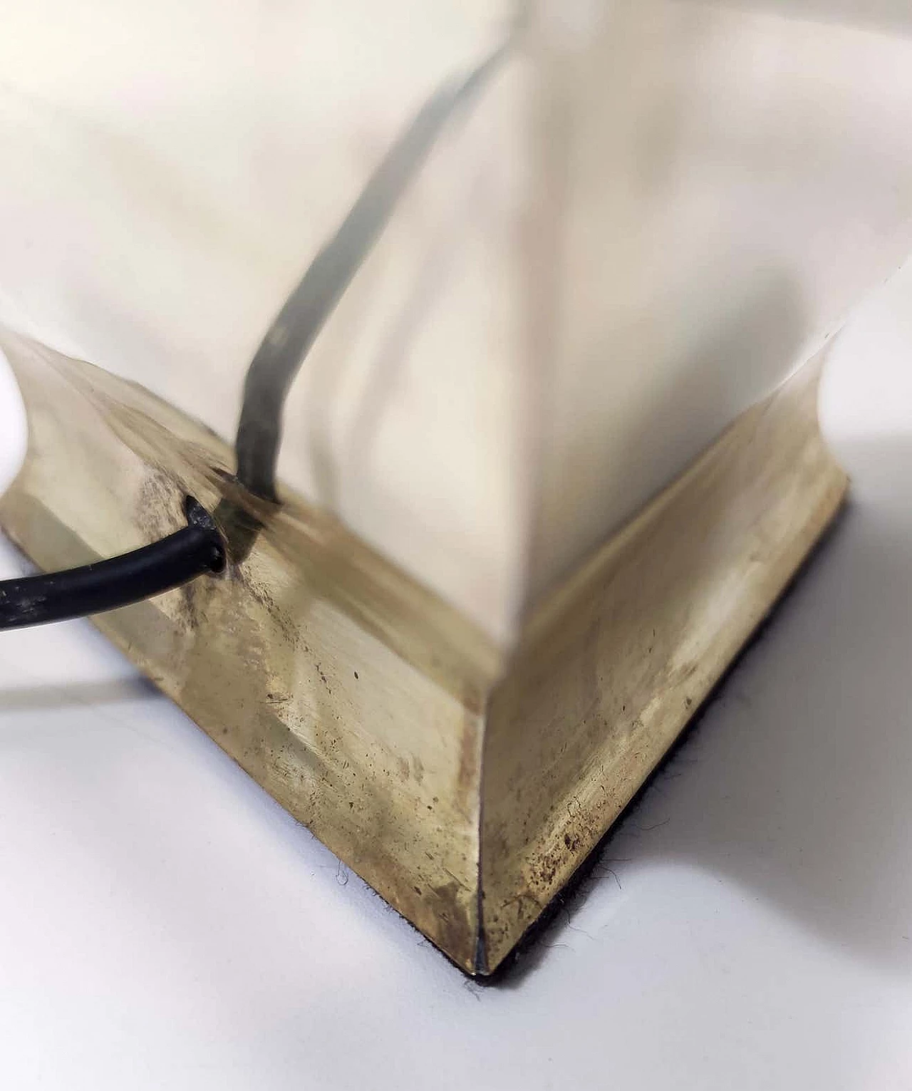 Coppia di lampade da tavolo in ottone di Montagna Grillo e Tonello, anni '70 4