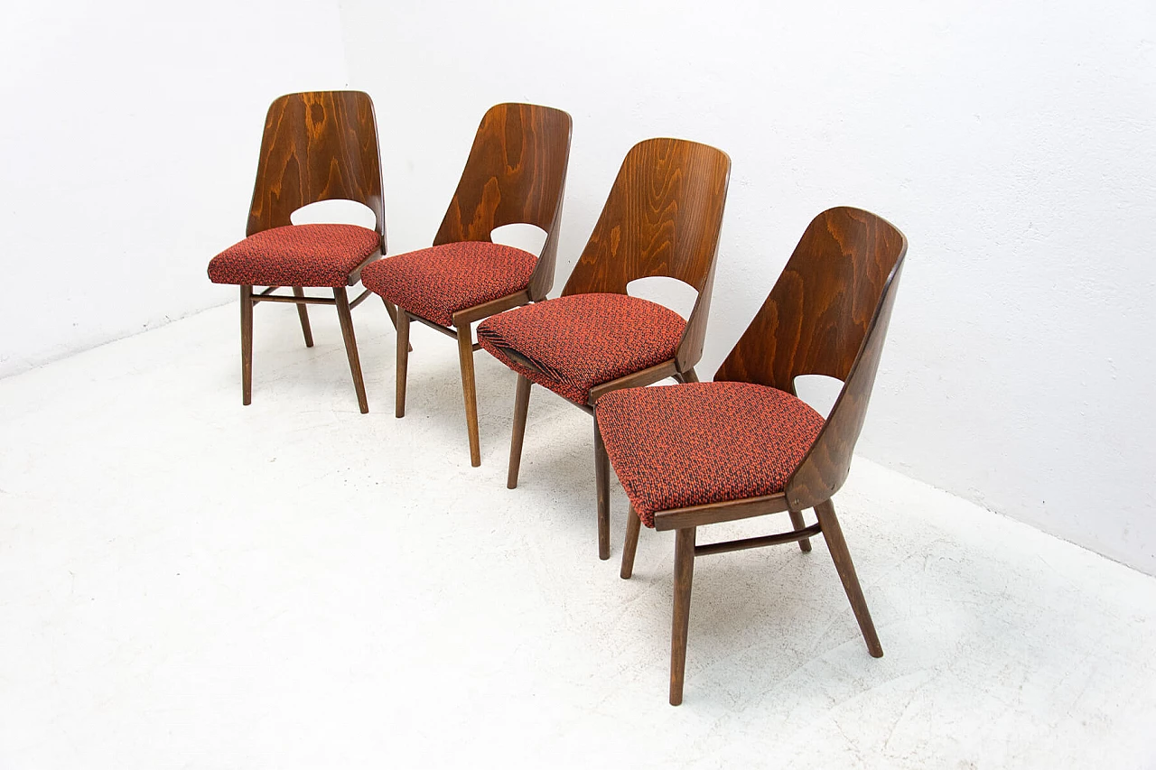 4 Wood and fabric chairs by Radomír Hofman for TON, 1960s 6