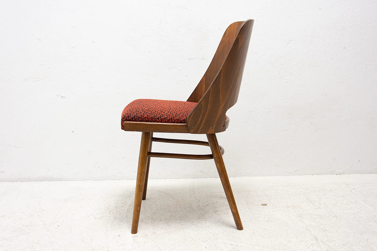 4 Sedie in legno e tessuto di Radomír Hofman per TON, anni '60 17