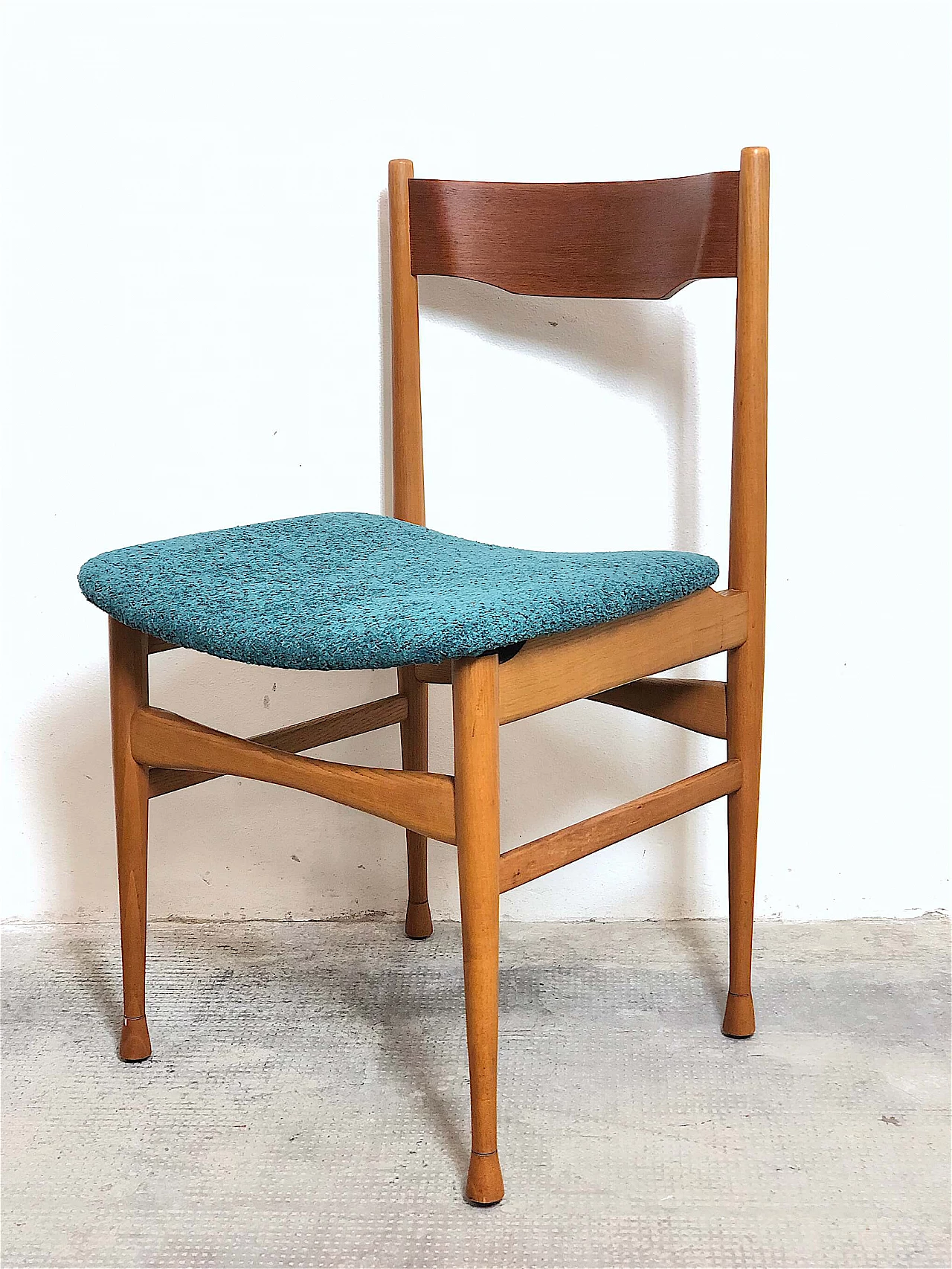 6 Solid beech chairs with fabric seat, 1960s 7