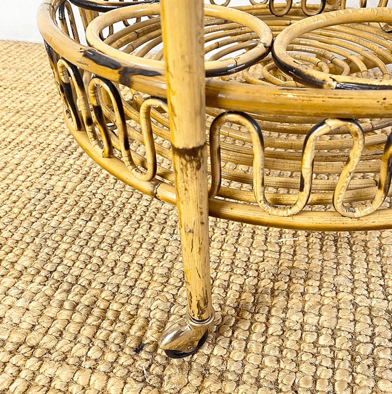 Round rattan trolley, 1960s 4
