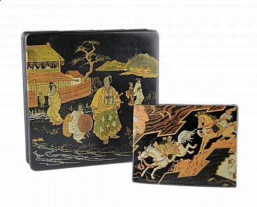 Coppia di scatole in cartapesta laccata Pont à Mousson con samurai e geishe, '800