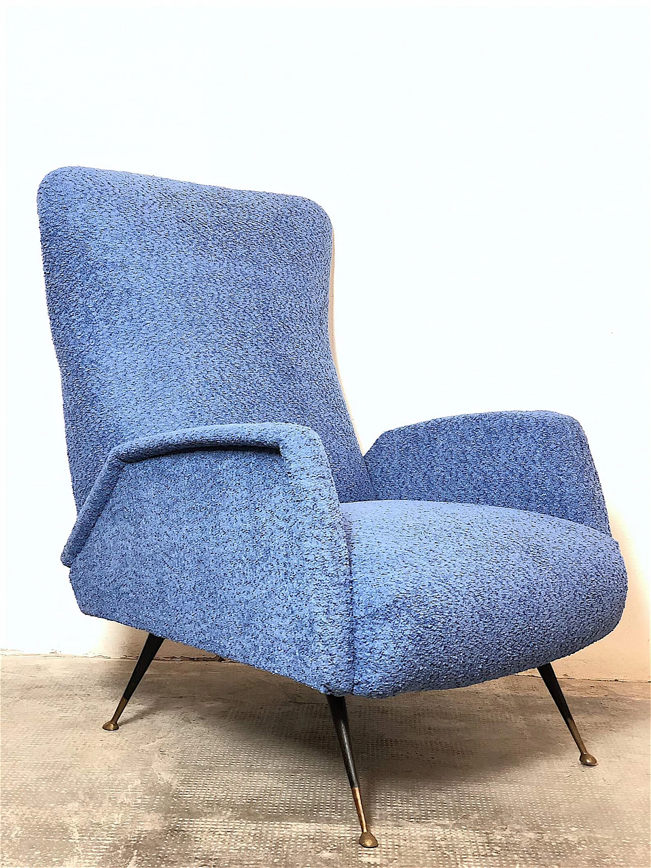 Armchair upholstered in lavender curly fabric, 1960s 5