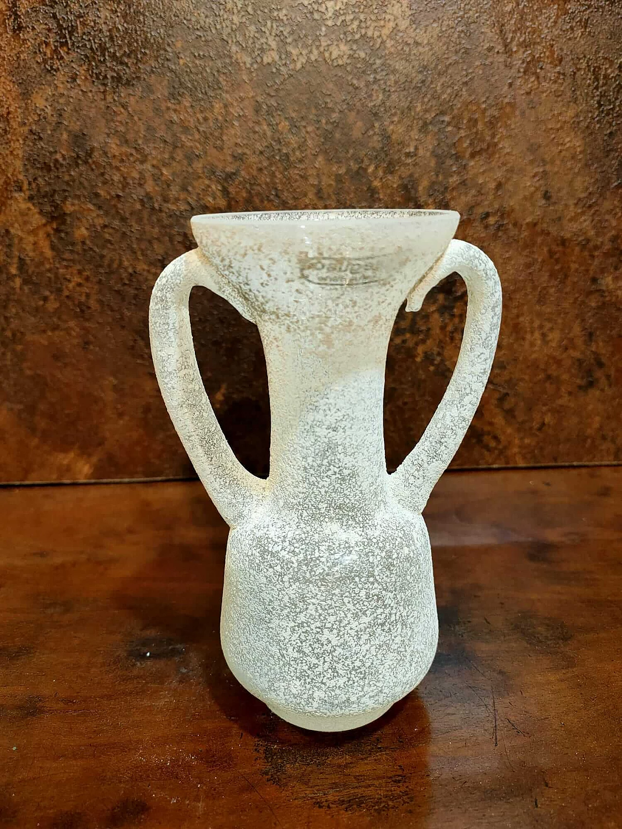 Vaso bianco in vetro Scavo di Seguso, anni '70 2