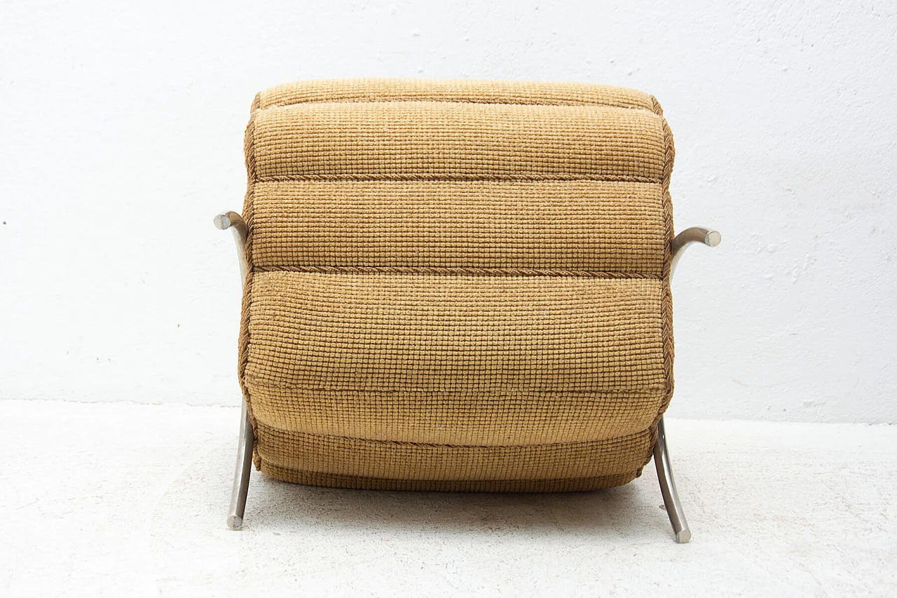 Pouf a forma di cuore con struttura cromata Bauhaus, anni '30 9