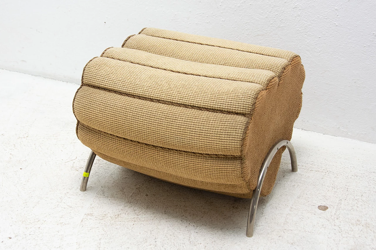 Pouf a forma di cuore con struttura cromata Bauhaus, anni '30 12