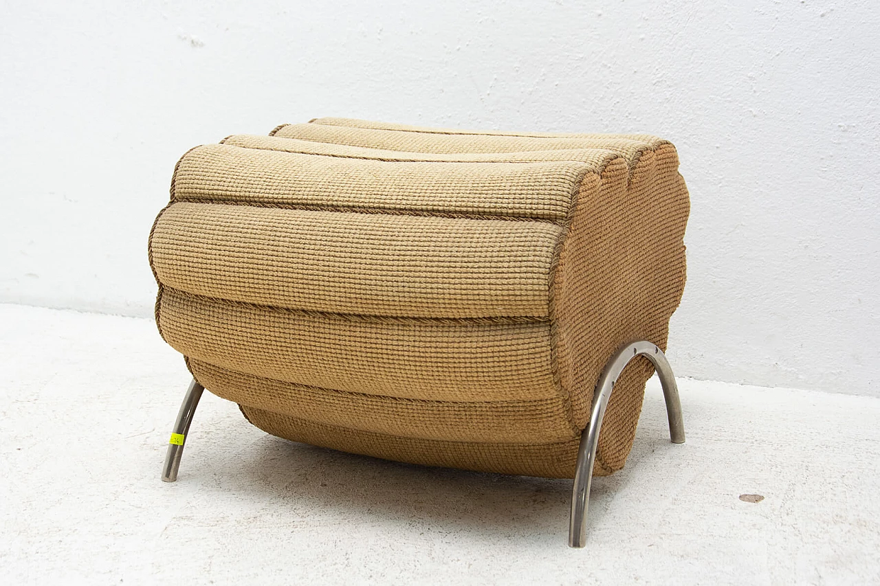 Pouf a forma di cuore con struttura cromata Bauhaus, anni '30 13