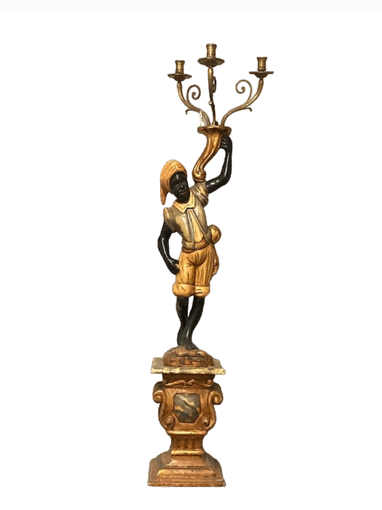 Candeliere a tre braccia con scultura di moro in legno laccato, inizio '900 22