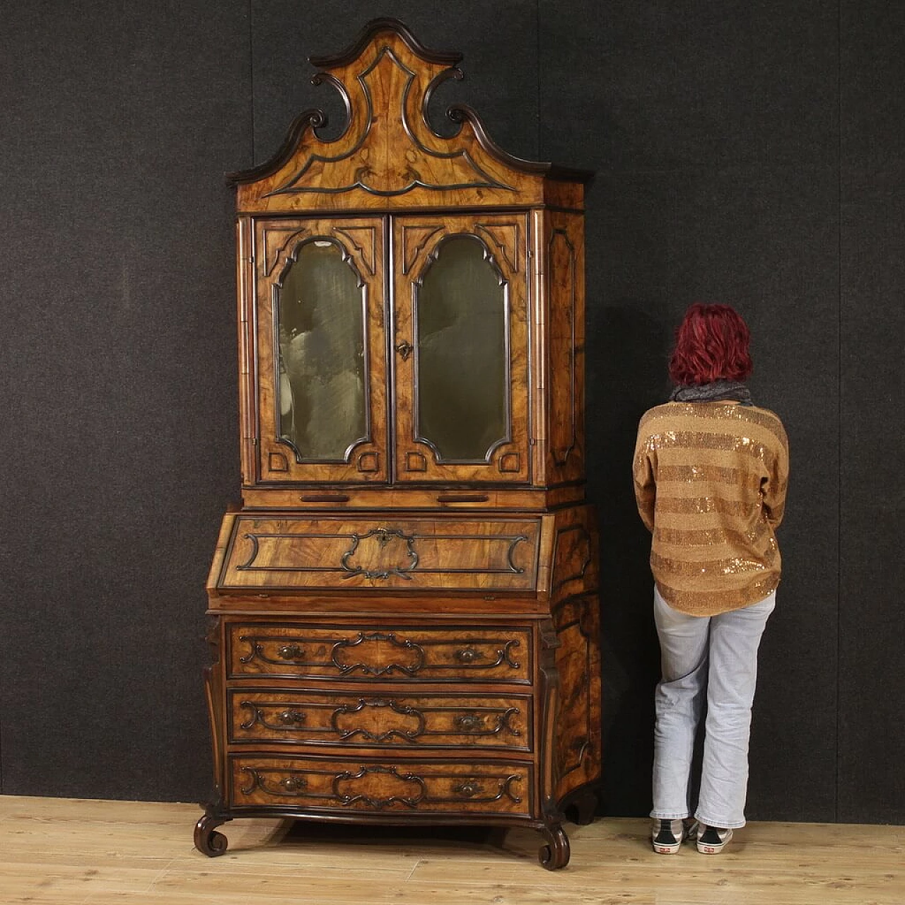 Trumeau a doppio corpo con vetrina in stile Barocchetto, anni '40 2