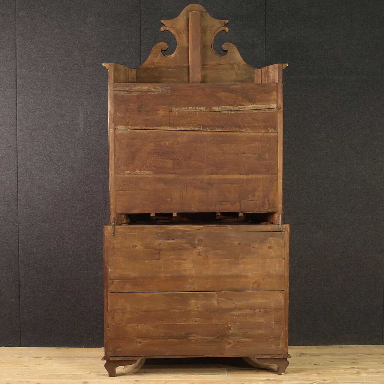 Trumeau a doppio corpo con vetrina in stile Barocchetto, anni '40 9