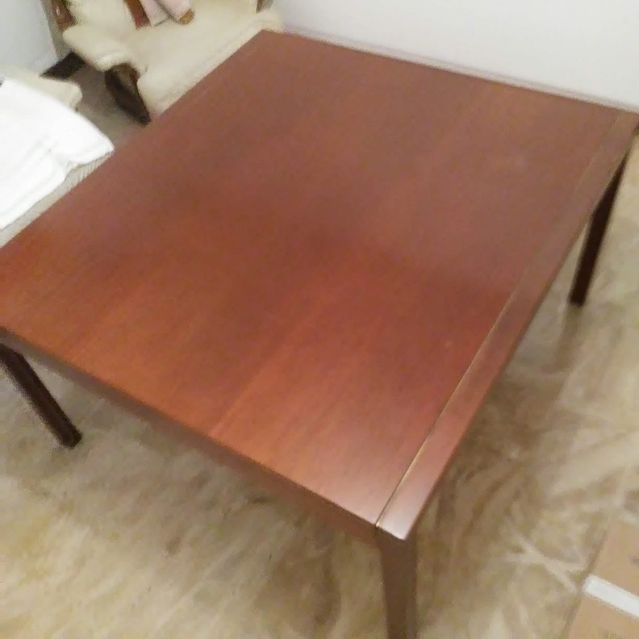 Tavolo in legno con profilo in ottone di Pierre Balmain, anni '80 4