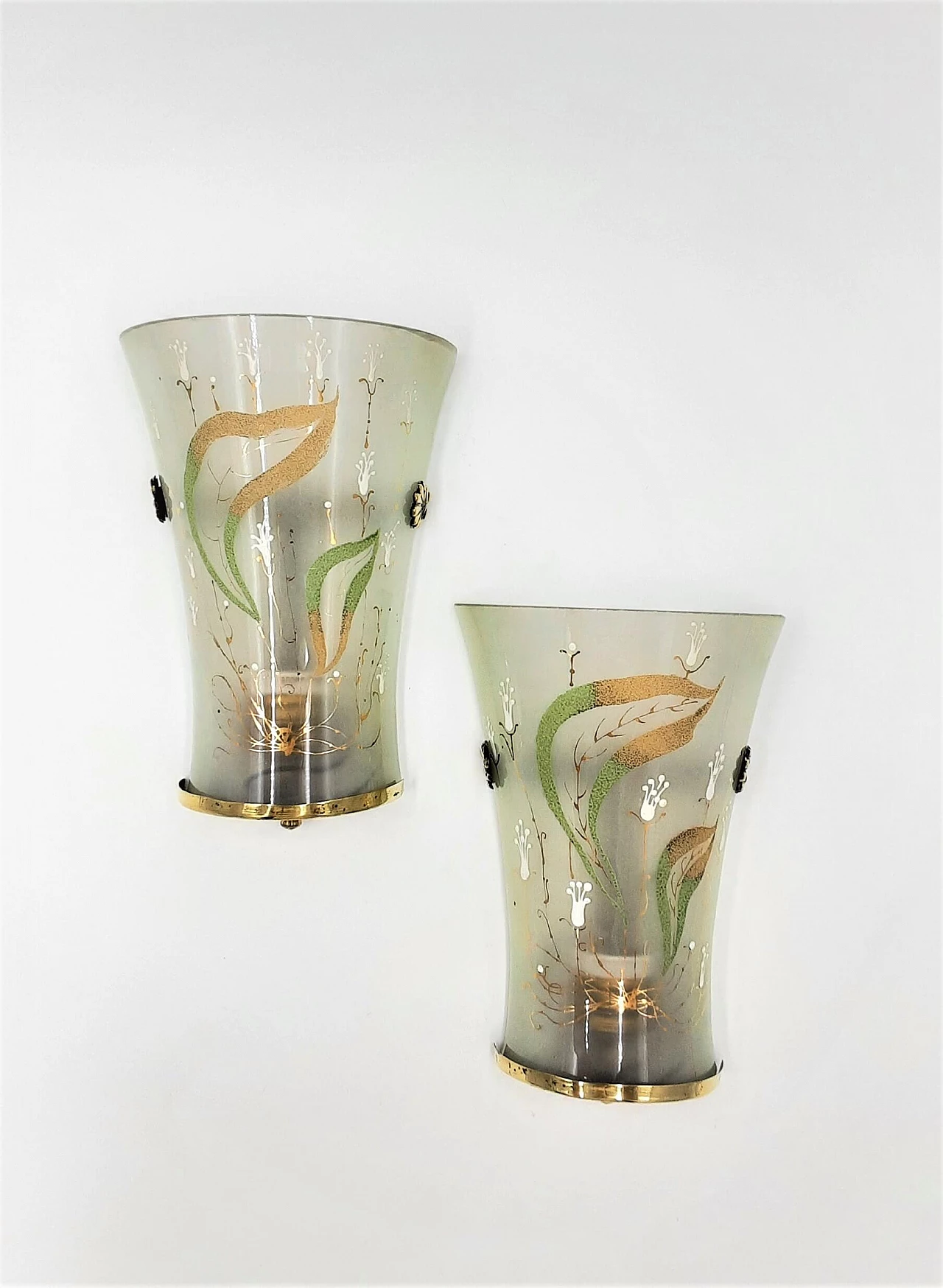 Pair of Art Nouveau hand-decorated glass wall sconces, 1910s 3
