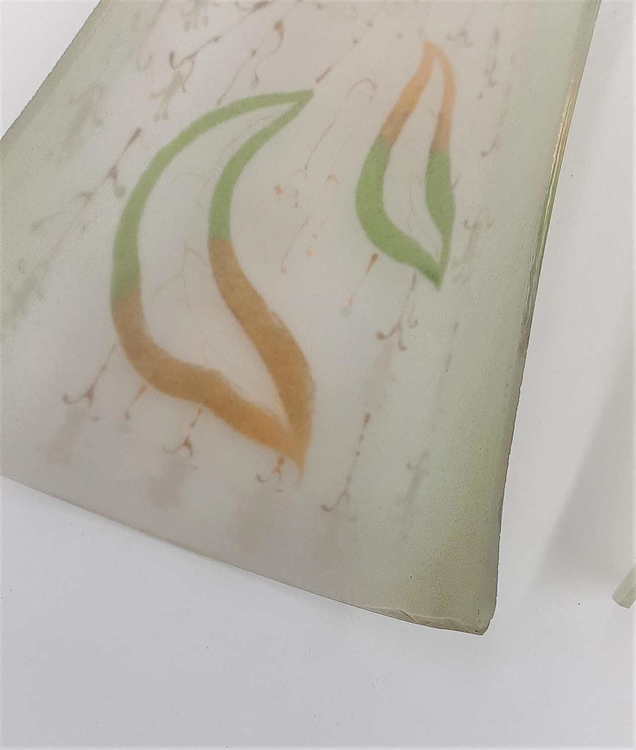 Coppia di applique in vetro decorato a mano Liberty, anni '10 9