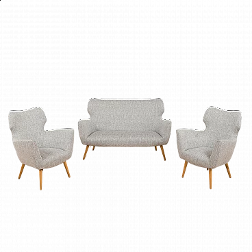 Divano imbottito e una coppia di poltrone coordinate in stile Gio Ponti, anni '50