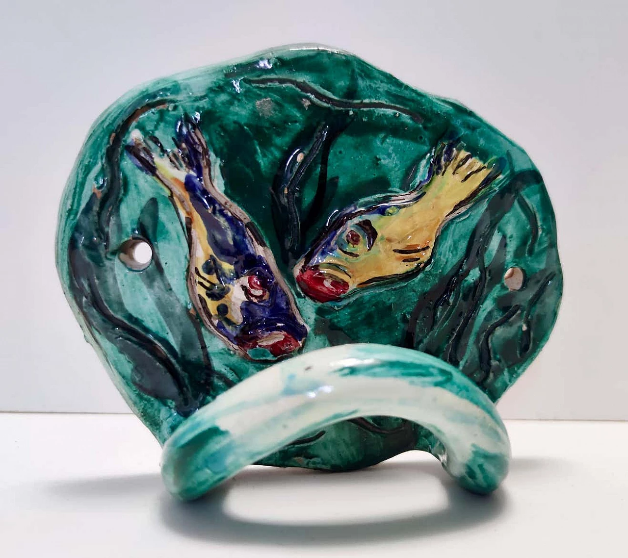 3 Hand-painted ceramic wall hangers, 1950s 6