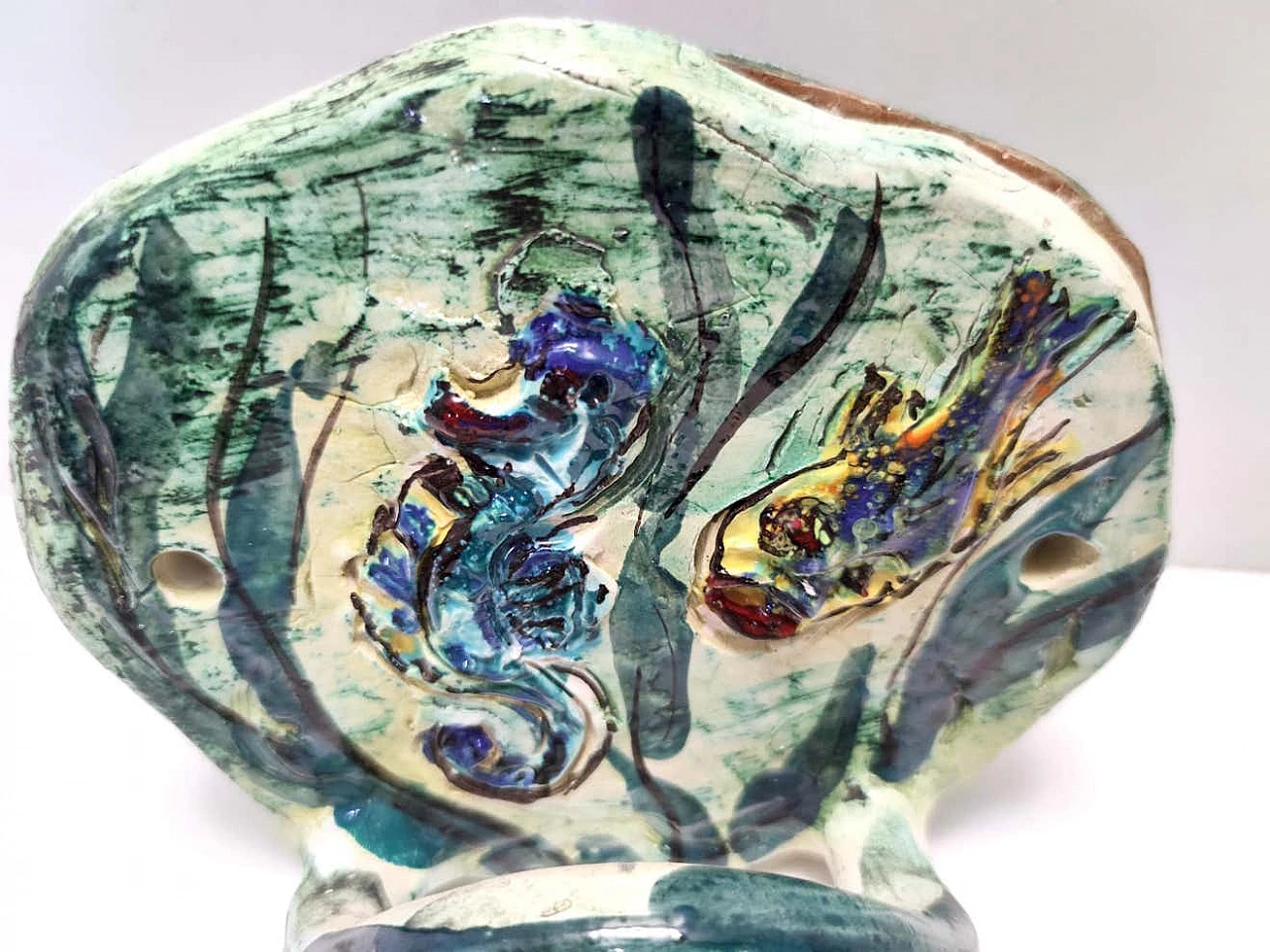 3 Hand-painted ceramic wall hangers, 1950s 11