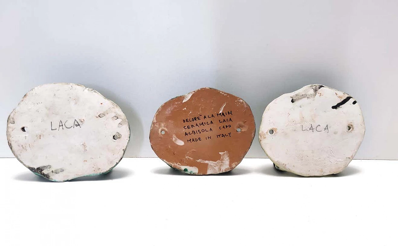 3 Appendiabiti a muro in ceramica dipinta a mano, anni '50 14