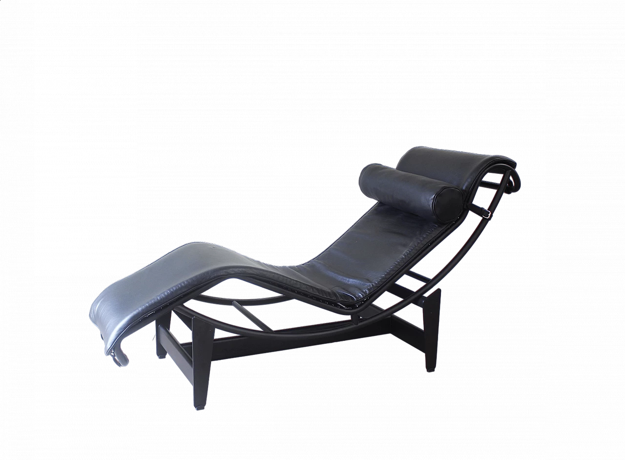 Chaise longue LC4 di Le Corbusier e Charlotte Perriand per Cassina 9
