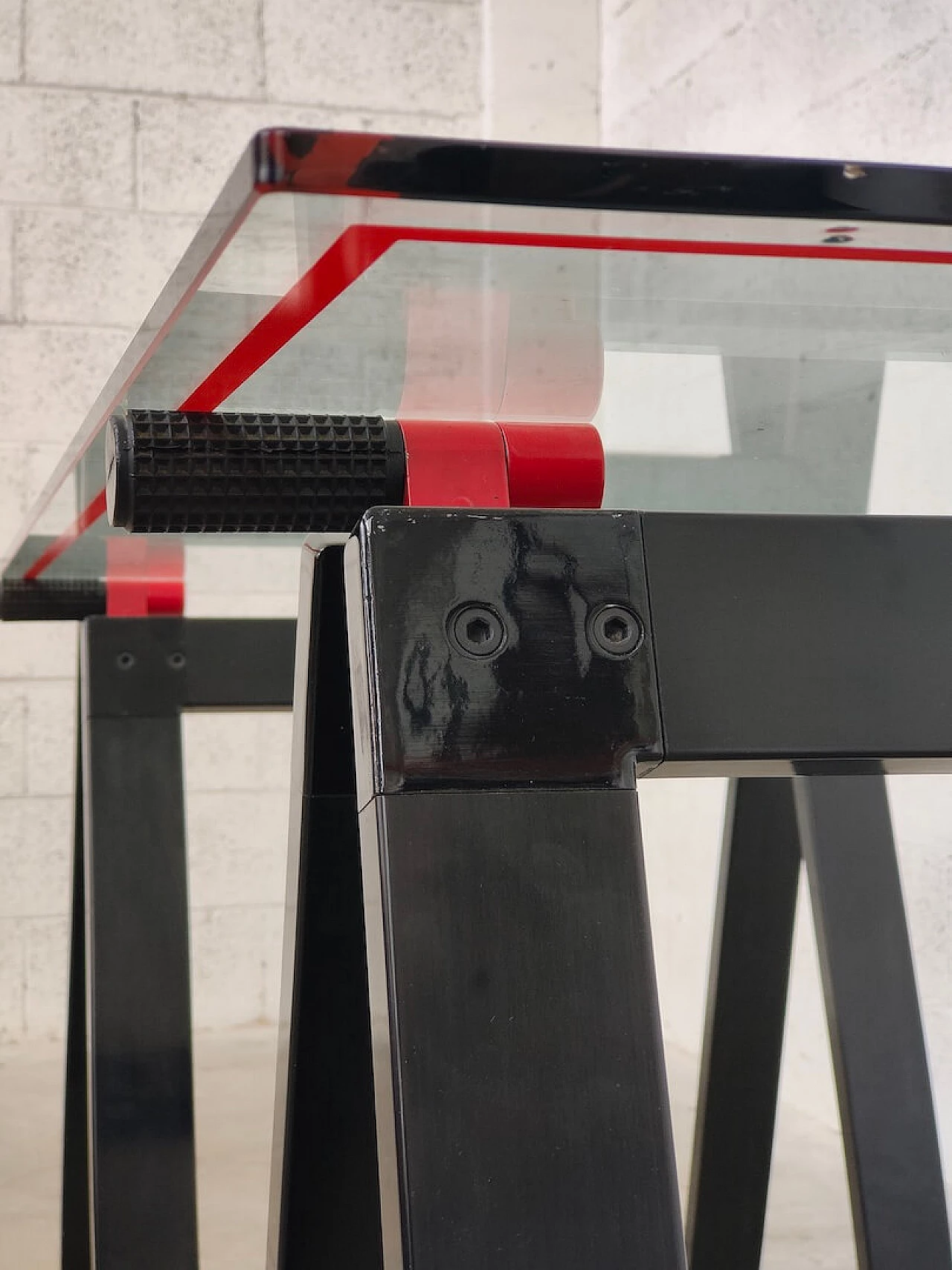 Gaetano table made in glass and metal by Gae Aulenti for Zanotta, 1970s 10