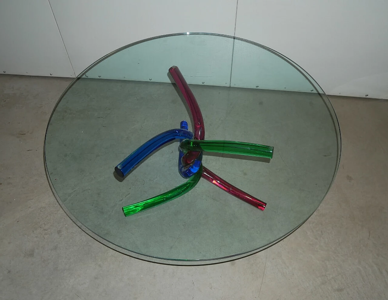 Tavolino in vetro di Murano con piede a tre tubolari intrecciati, anni '80 4