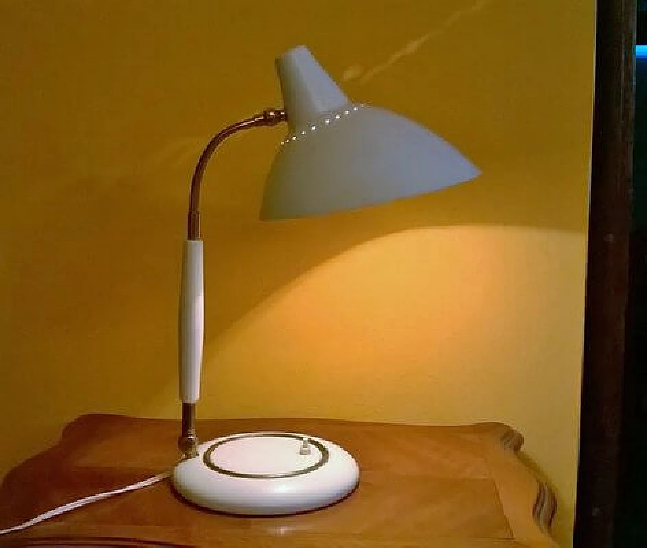 D941 table lamp in aluminium, brass and wood by Stilnovo, 1950s 3