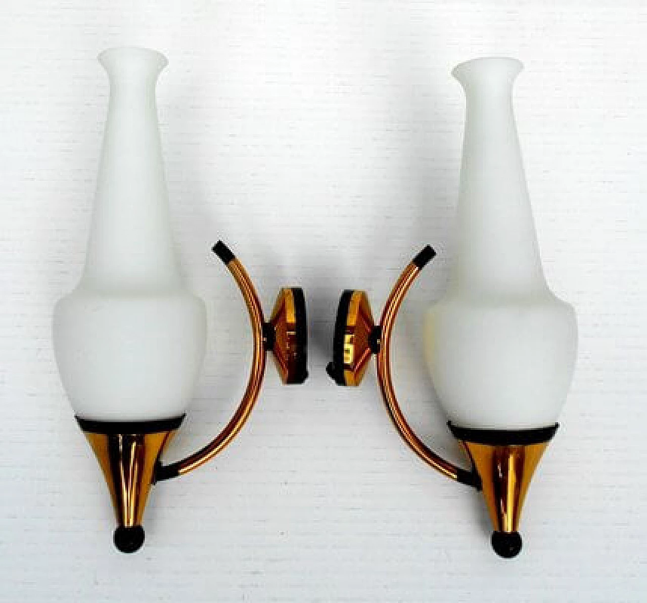 Pair of sconces in brass and milk glass by Stilnovo, 1950s 1