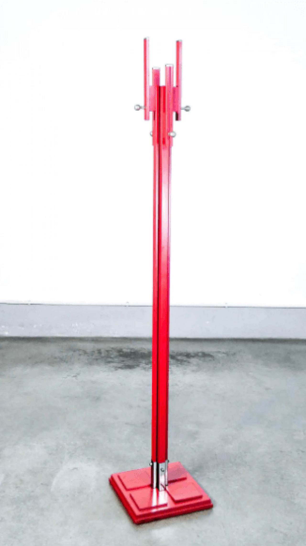 Attaccapanni in legno laccato rosso di Carlo De Carli per Fiarm, anni '60 6