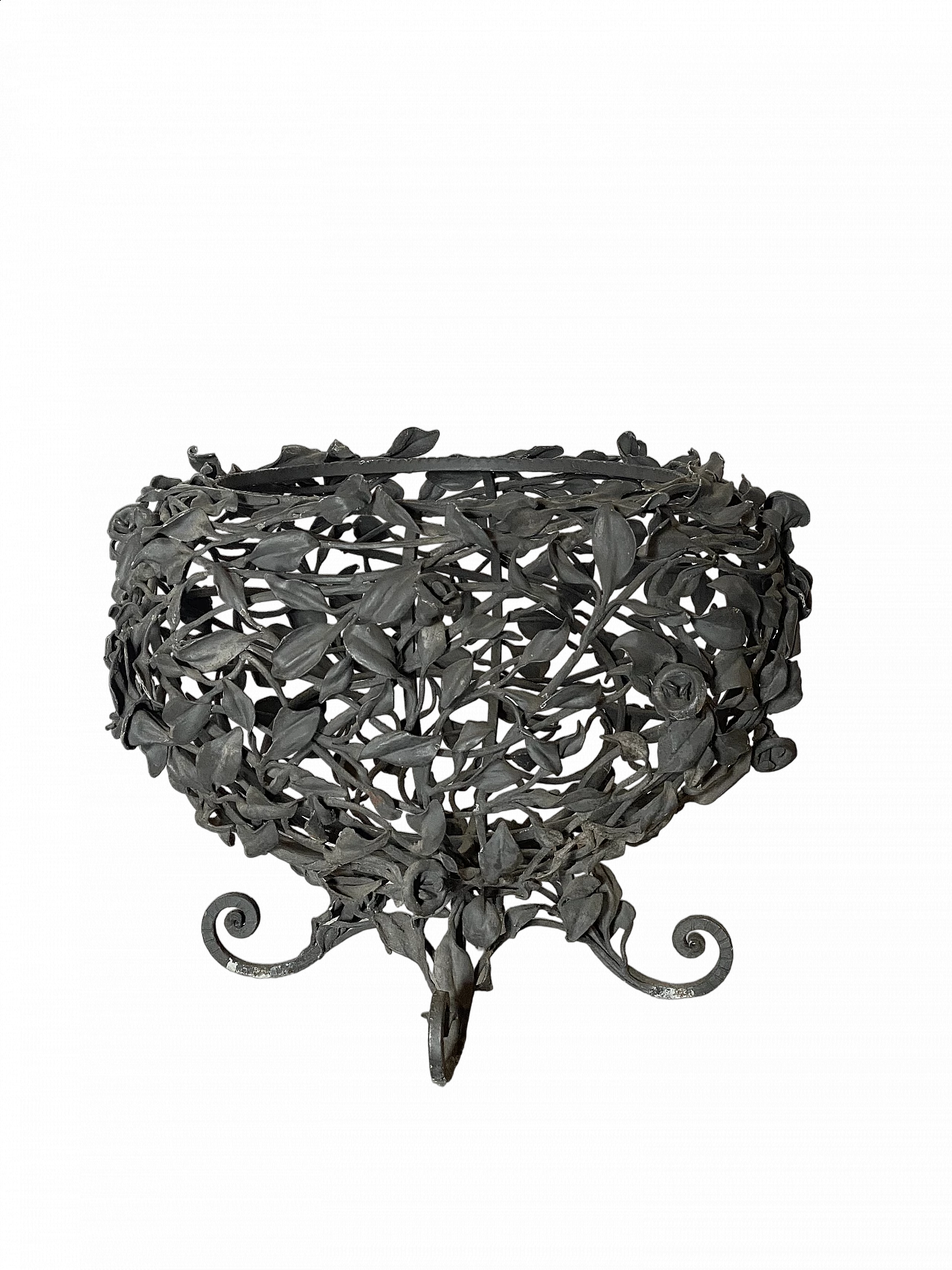 Wrought iron vase holder with floral and leaf motifs, 1940s 9