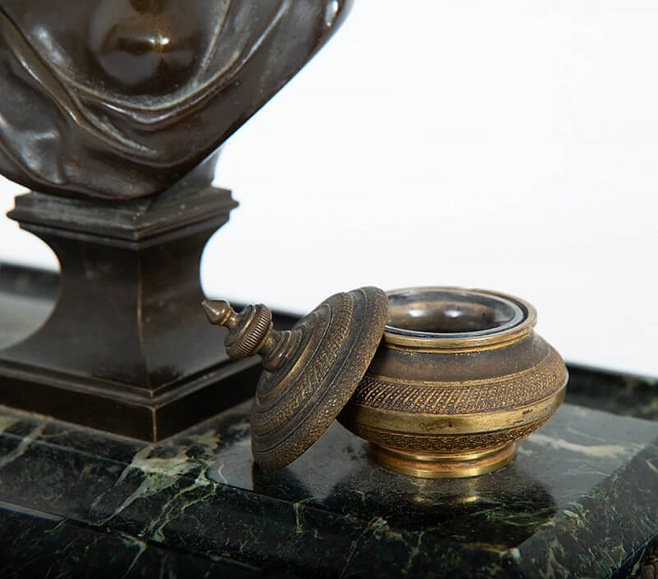 Empire inkwell in bronze and Verde Alpi marble, 19th century 3