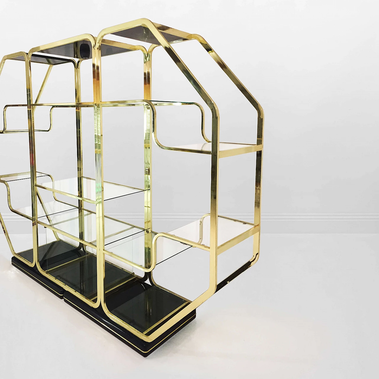 Octagonal brass and glass bookcase in the style of Romeo Rega, 1970s 7