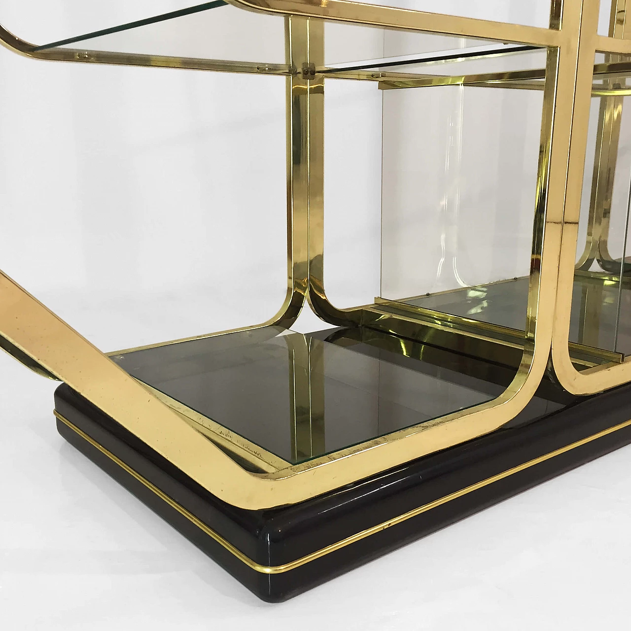 Octagonal brass and glass bookcase in the style of Romeo Rega, 1970s 12