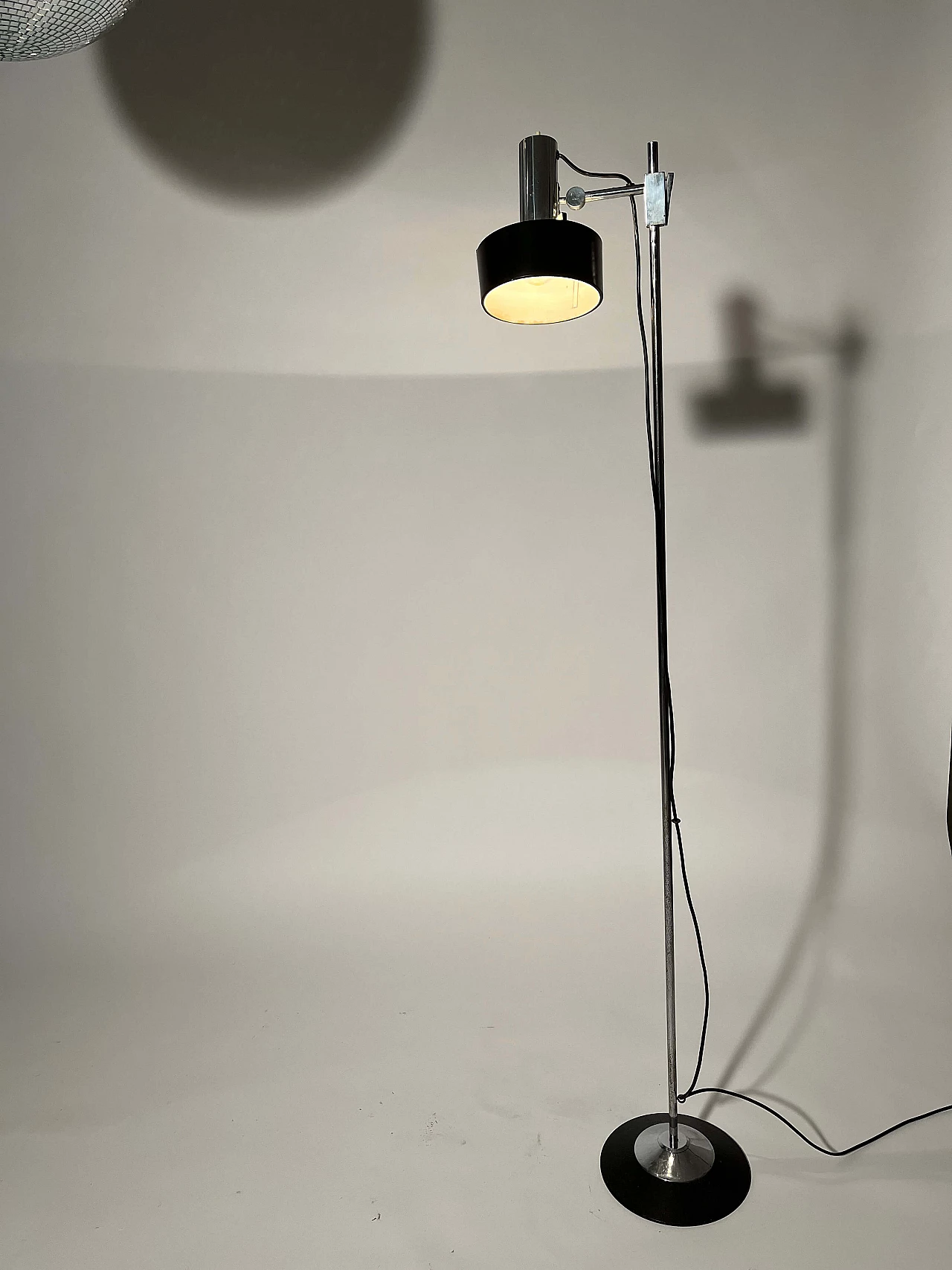 Adjustable floor lamp by Stilnovo, 1960s 1