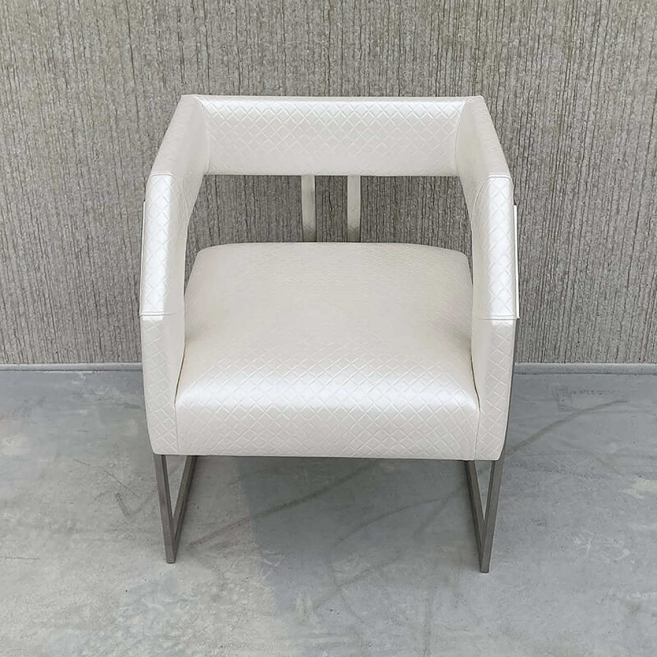 Pair of white faux leather chairs with chrome-plated steel frame, 1990s 6