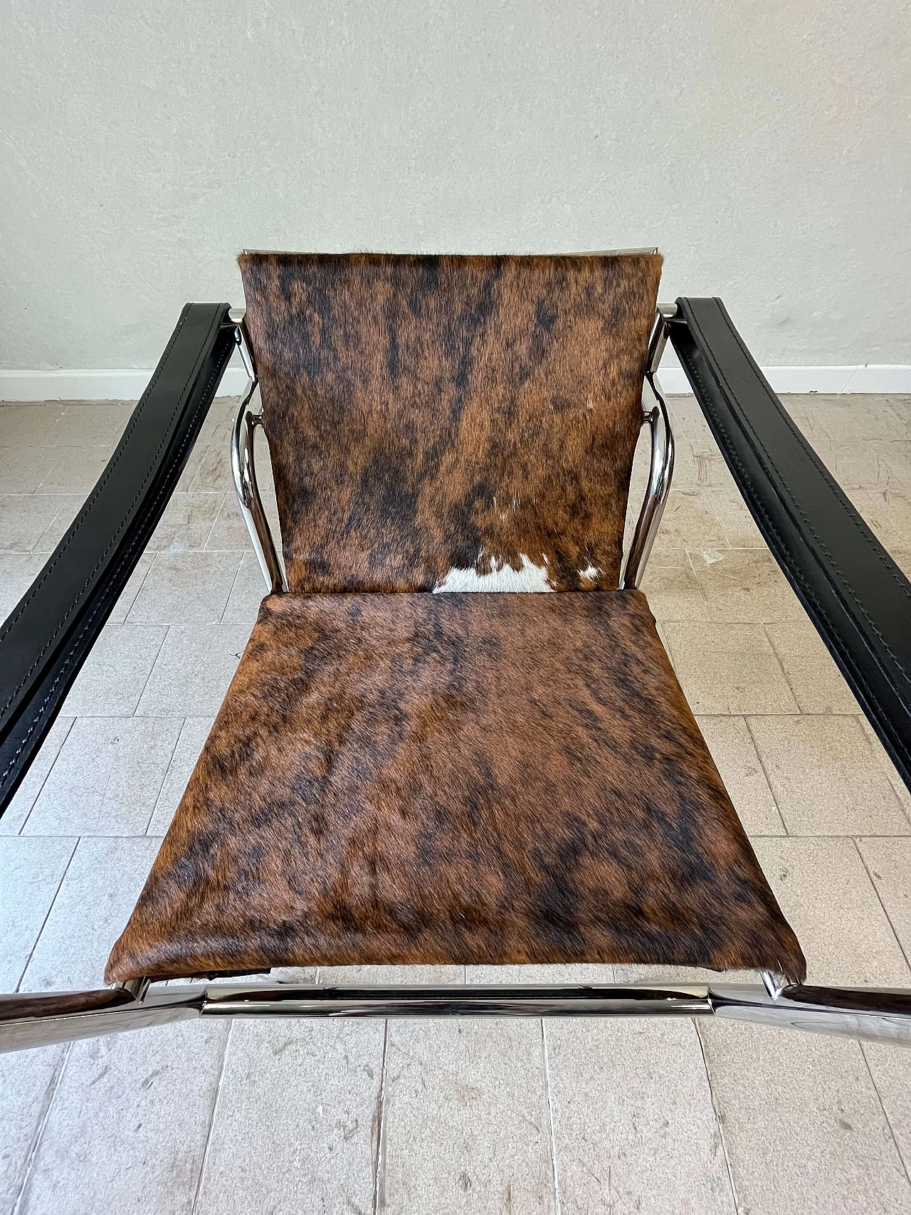 Poltrona Lc1 di Le Corbusier e Charlotte Perriand per Cassina, anni '60 4