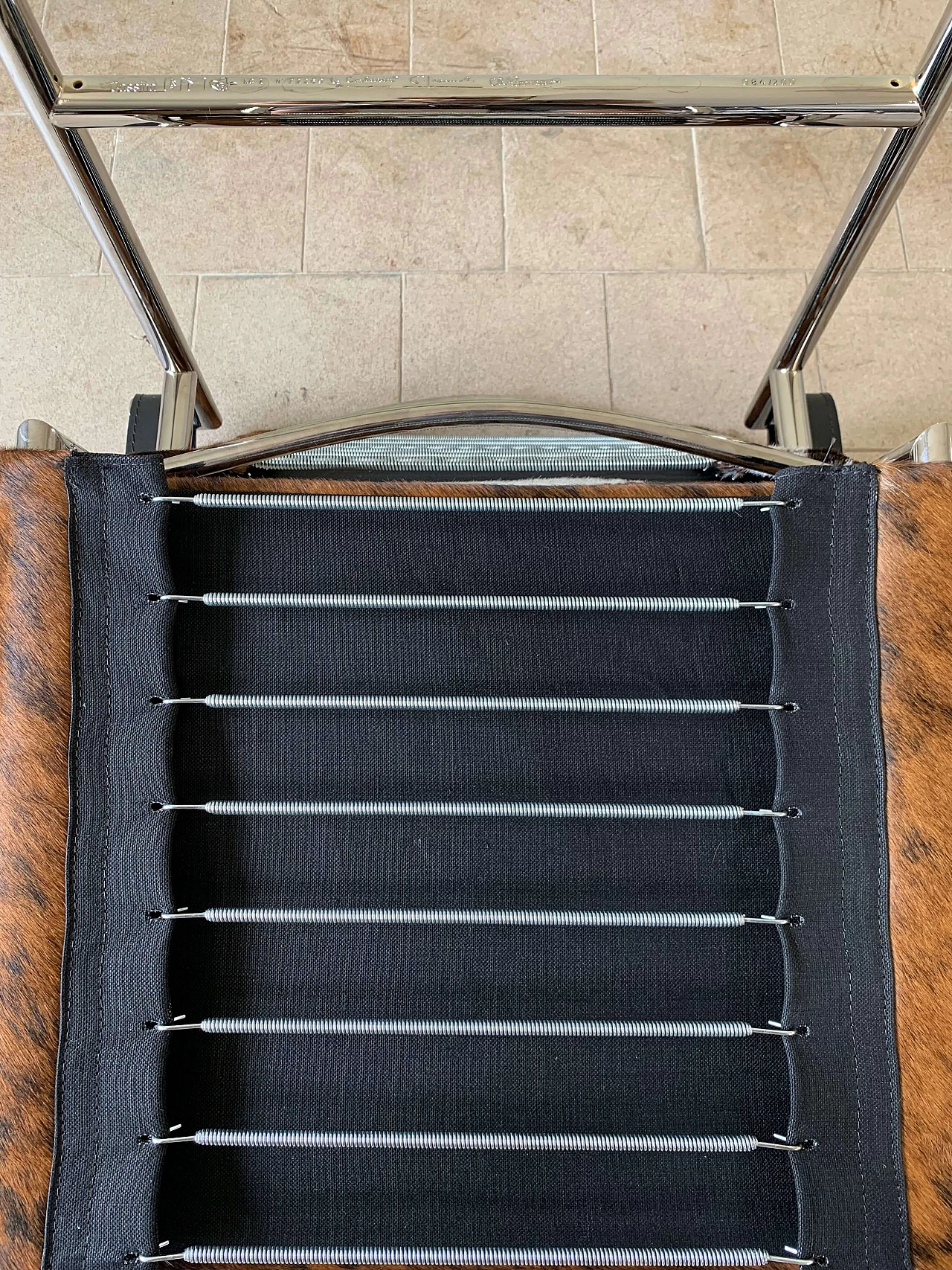 Poltrona Lc1 di Le Corbusier e Charlotte Perriand per Cassina, anni '60 7