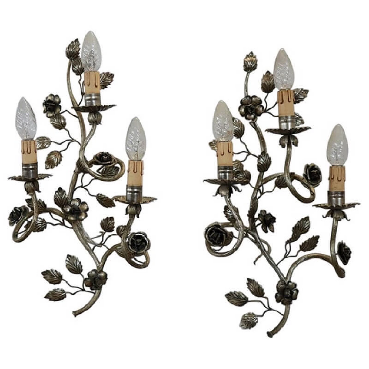 Pair of silver metal sconces with floral motif 1