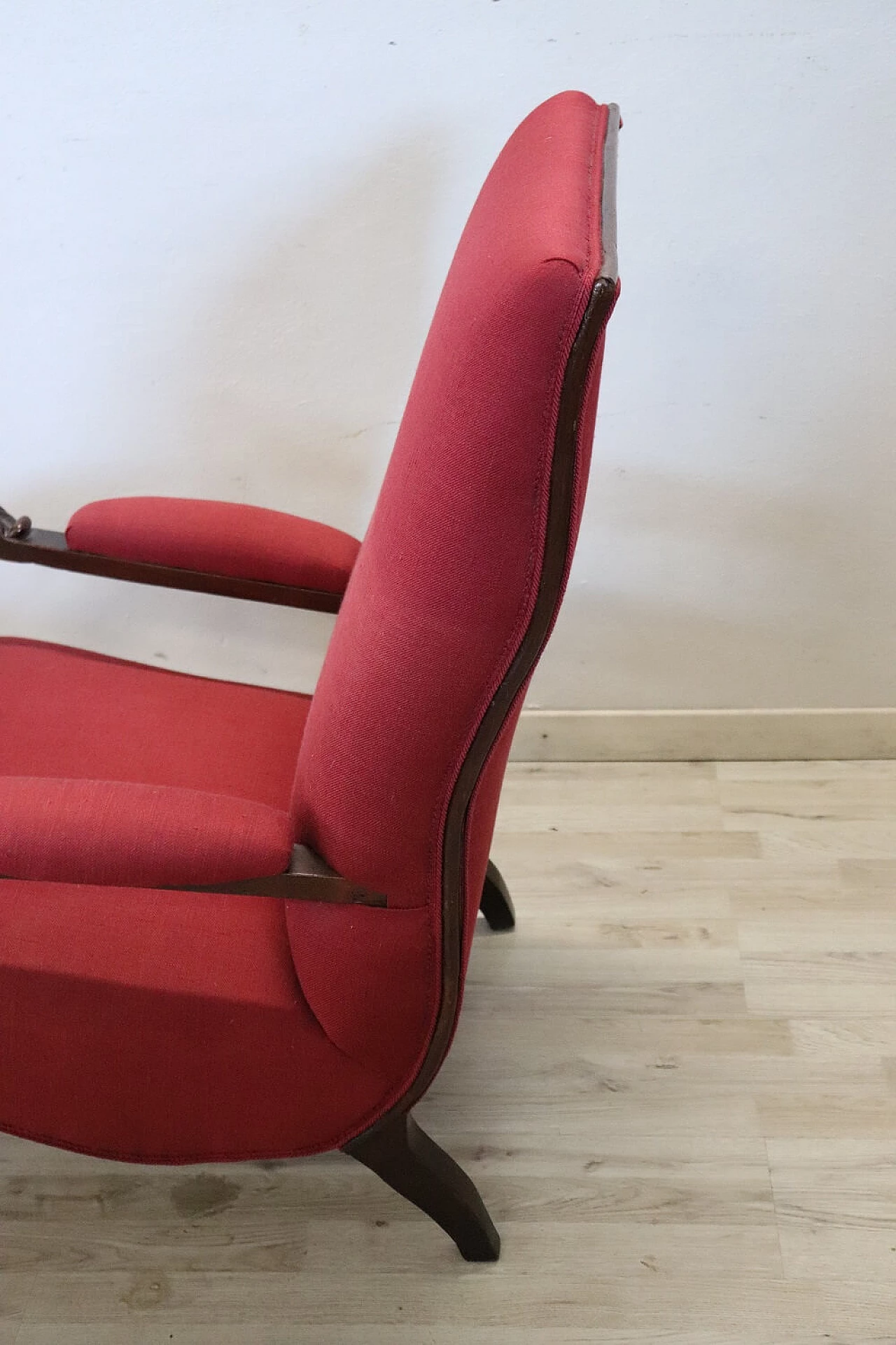 Louis Philippe armchair in walnut with carvings, first half of the 19th century 8