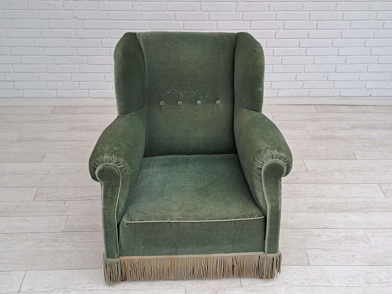 Velvet armchair with fringes by Fritz Hansen, 1960s 6