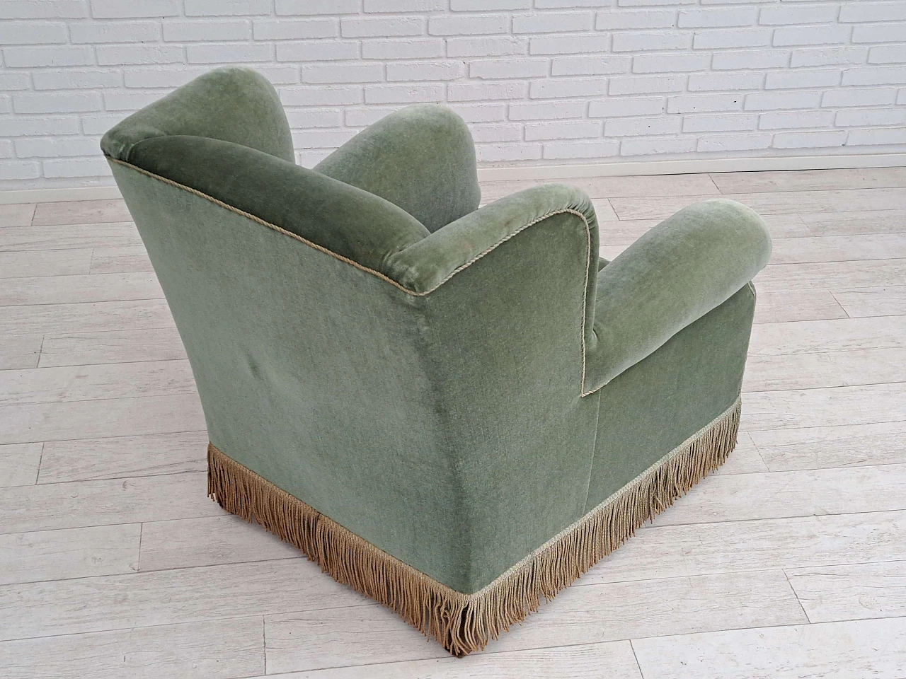 Velvet armchair with fringes by Fritz Hansen, 1960s 9